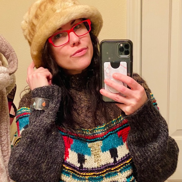 โค๏ธHi all! It's me, Jen!! Thx 4 checkin me out!โค๏ธNEW About Me Page, other is full - Picture 4 of 16